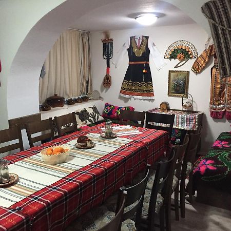 Elenite Guesthouse Gotse Deltjev Exteriör bild