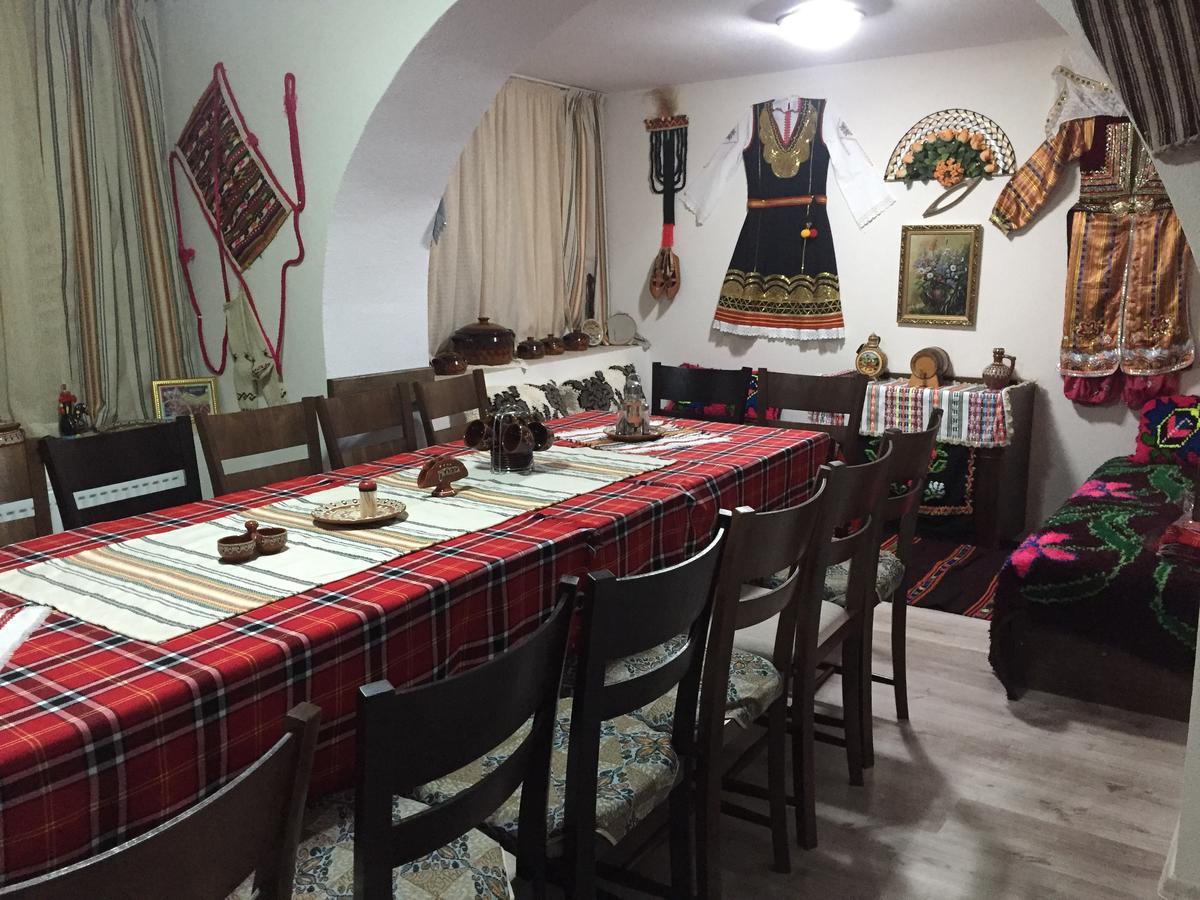 Elenite Guesthouse Gotse Deltjev Exteriör bild