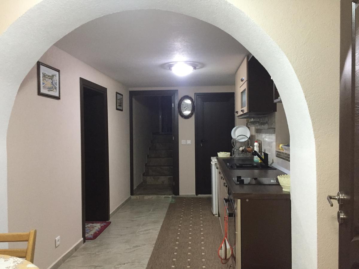 Elenite Guesthouse Gotse Deltjev Exteriör bild