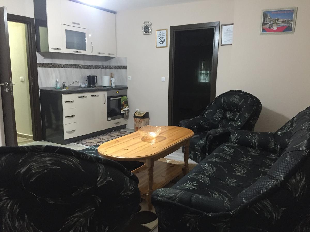 Elenite Guesthouse Gotse Deltjev Exteriör bild